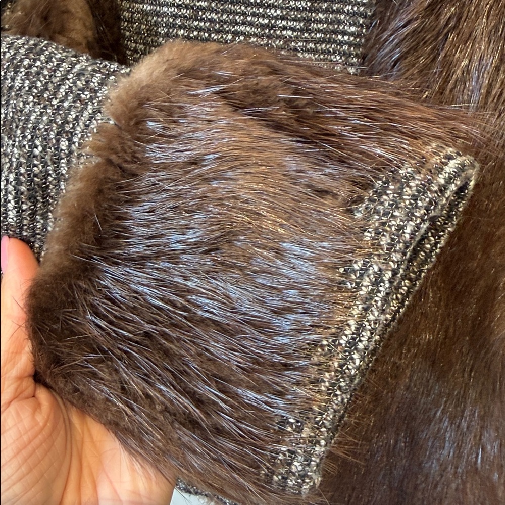 Linda Richards Beaver Jacket Xlarge - Picture 5 of 6